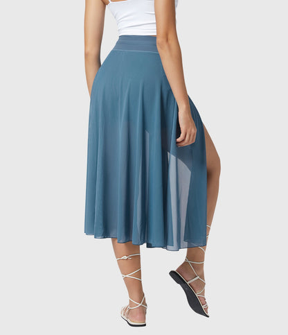 The coffee transformable fluid skirt in a styled outfit, ready for a relaxed brunch or an afternoon stroll.